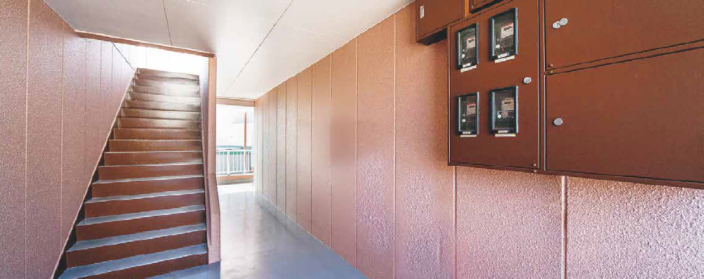 階段塗装のリフォーム画像